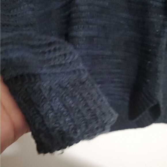 Quinn Dark Teal Knit Sweater Top Size Small - Picture 5 of 8